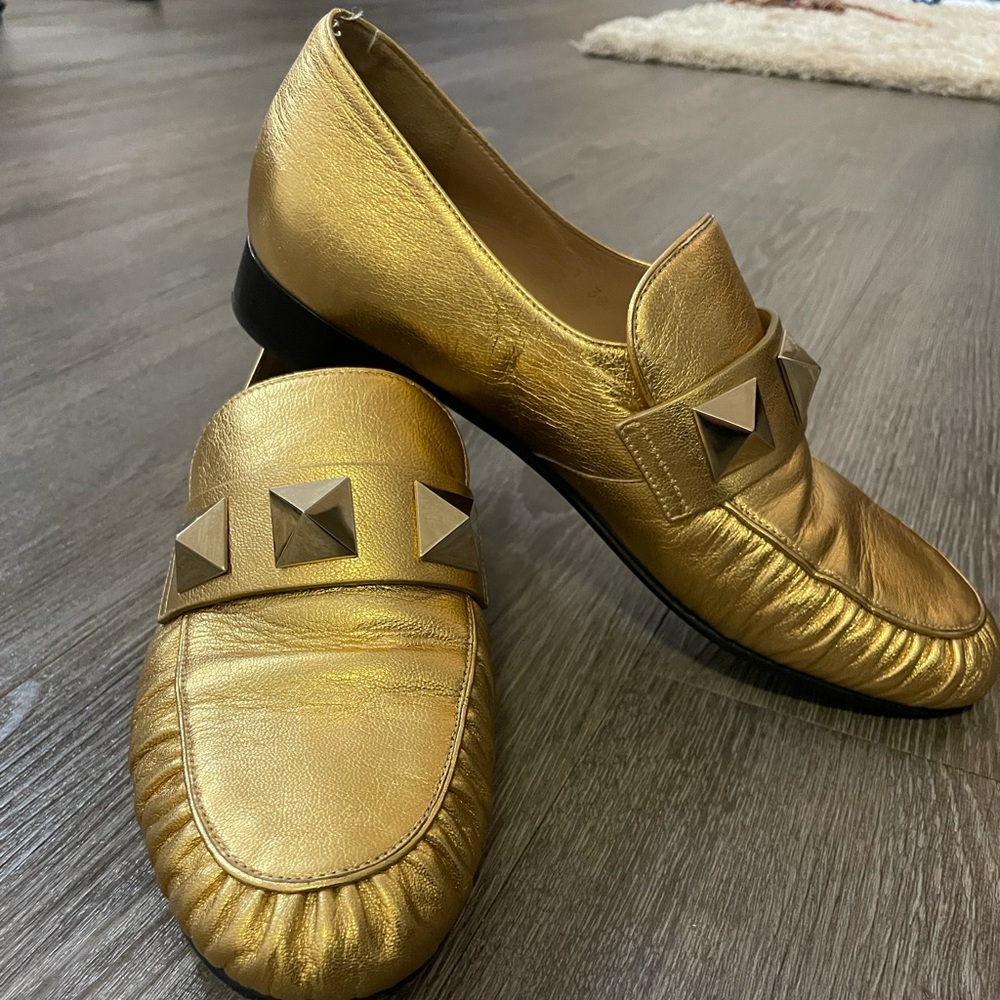 Leather mules by Valentino Garavani 😍